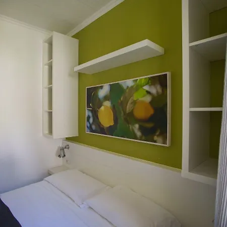 Happy Camp Mobile Homes In Village Paestum 이볼리