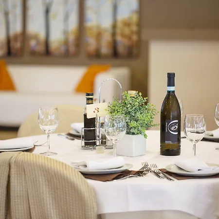 Happy Camp Mobile Homes In Village Paestum 4*