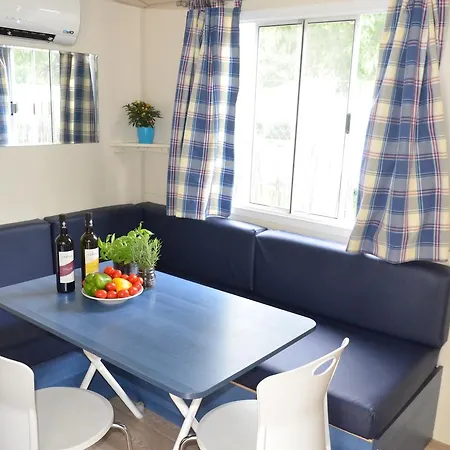 Campsite Happy Camp Mobile Homes In Village Paestum 4*