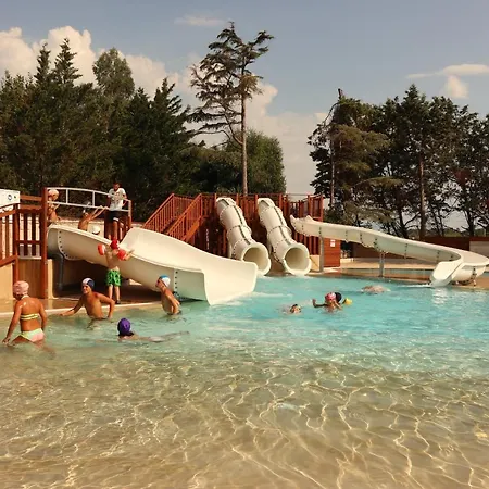 Campsite Happy Camp Mobile Homes In Village Paestum