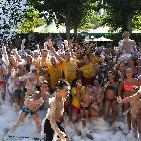 Happy Camp Mobile Homes In Village Paestum 4* Eboli