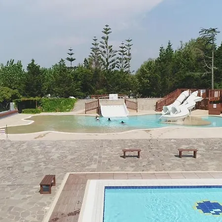 Happy Camp Mobile Homes In Village Paestum