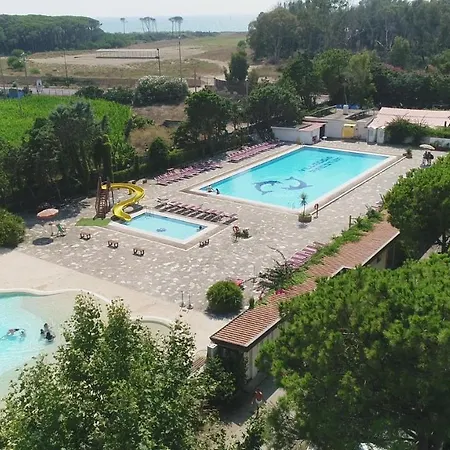Campsite Happy Camp Mobile Homes In Village Paestum Eboli